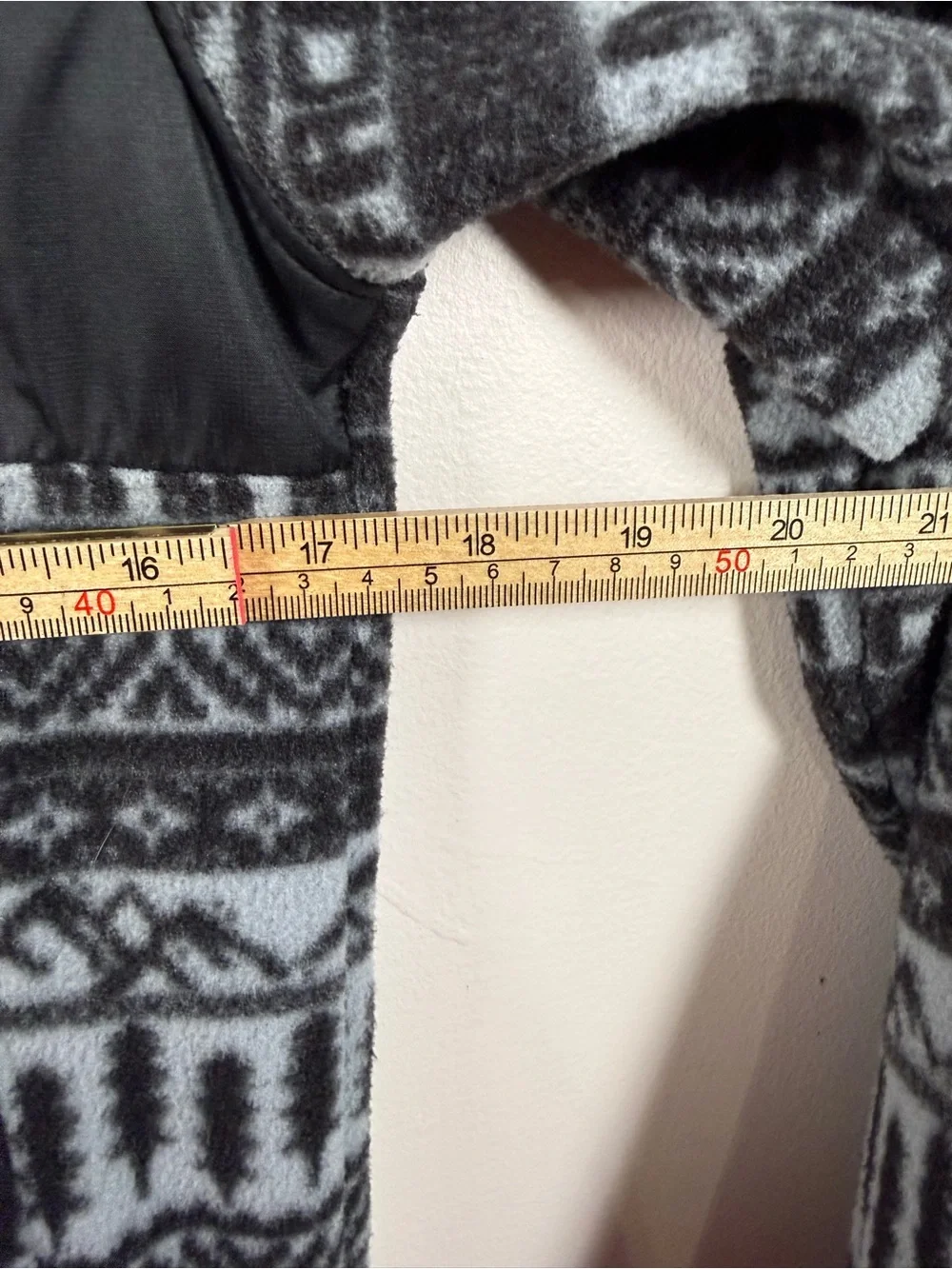 The North Face Men’s Black & Gray Patterned Half-Zip Fleece Pullover
